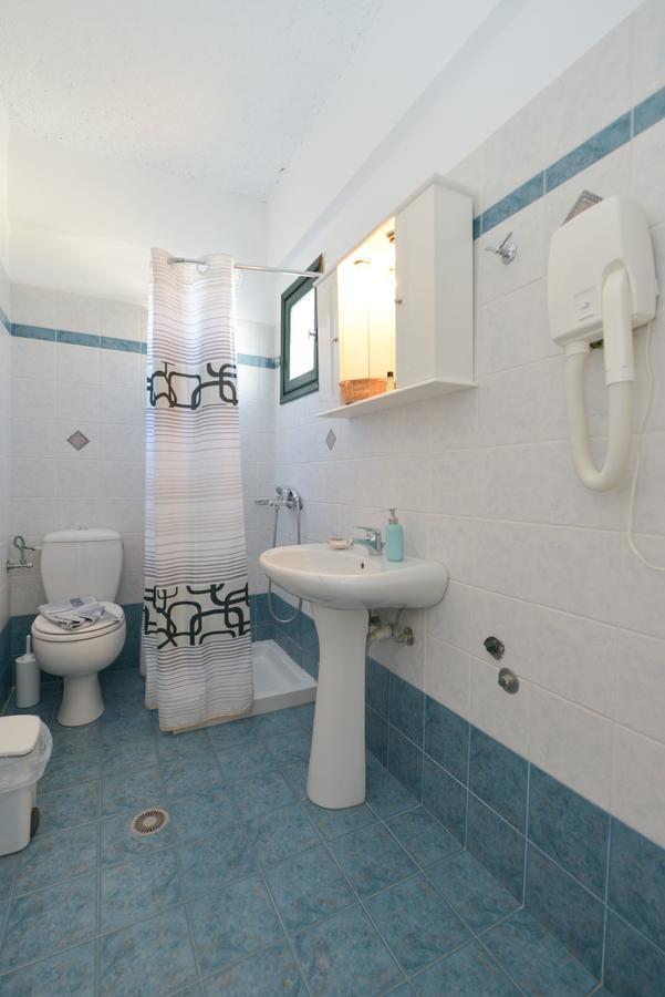 Cyclades Beach Apartments Chrisopigi  Ngoại thất bức ảnh